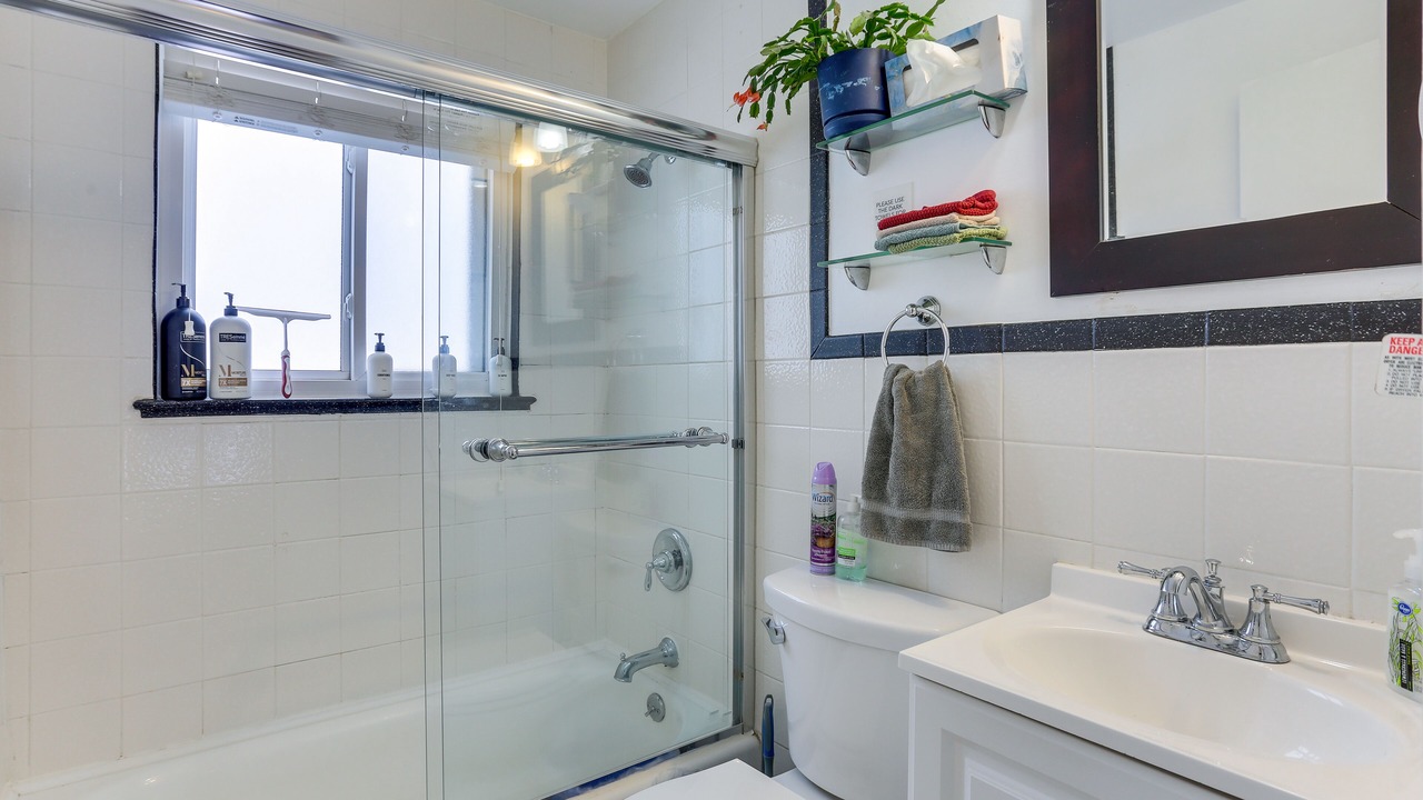Photo of Bathroom in Rosedale