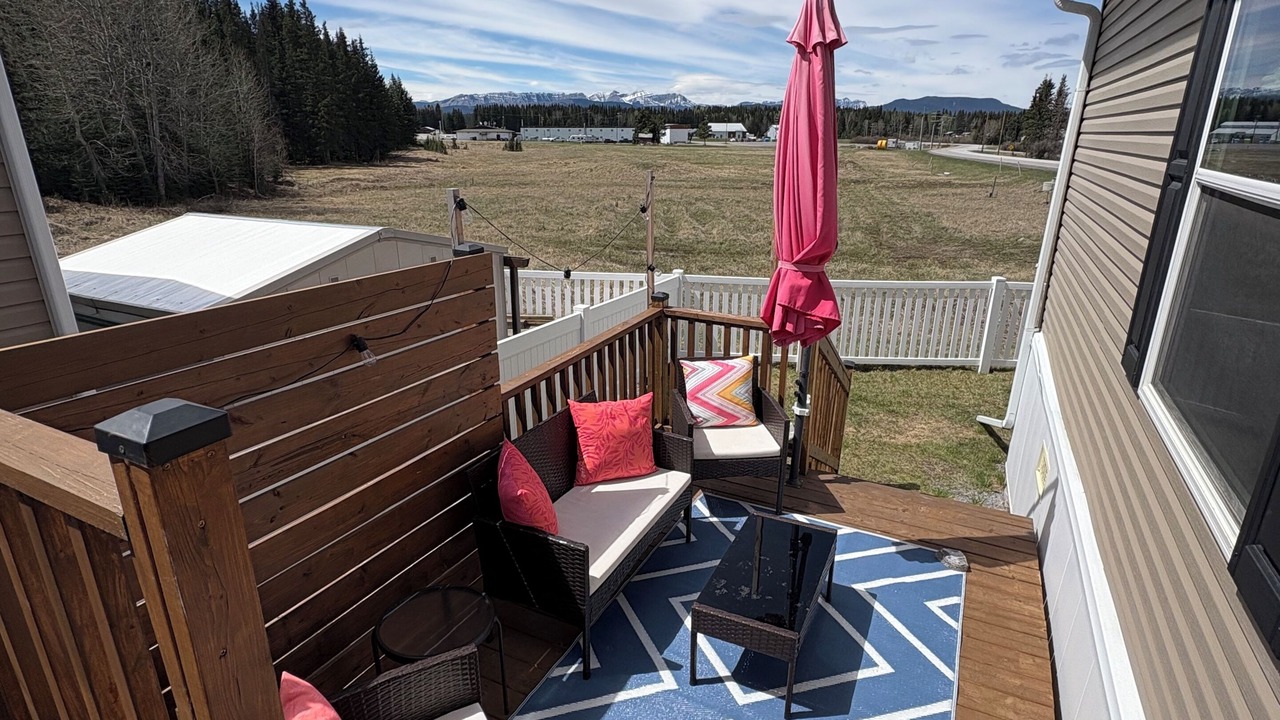 Photo of Patio Balcony in Nordegg