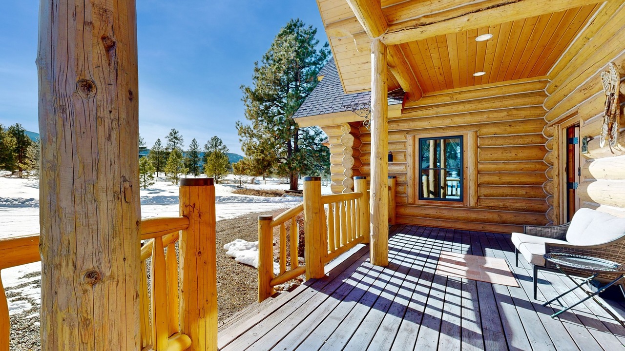 Photo of Patio Balcony in South Fork