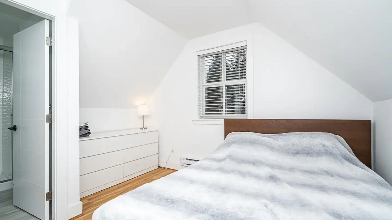 Photo of Bedroom in White Rock