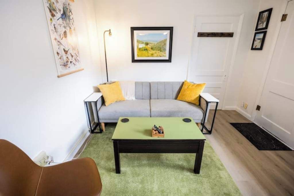 Photo of Livingroom in Laramie