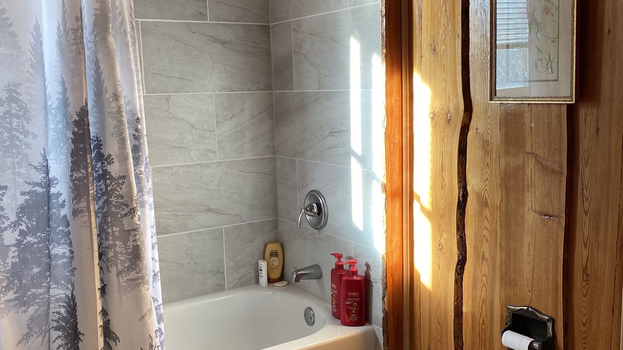 Photo of Bathroom in Central Alberta