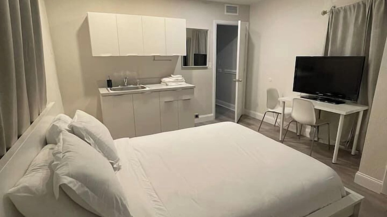Photo of Bedroom in Pompano Beach