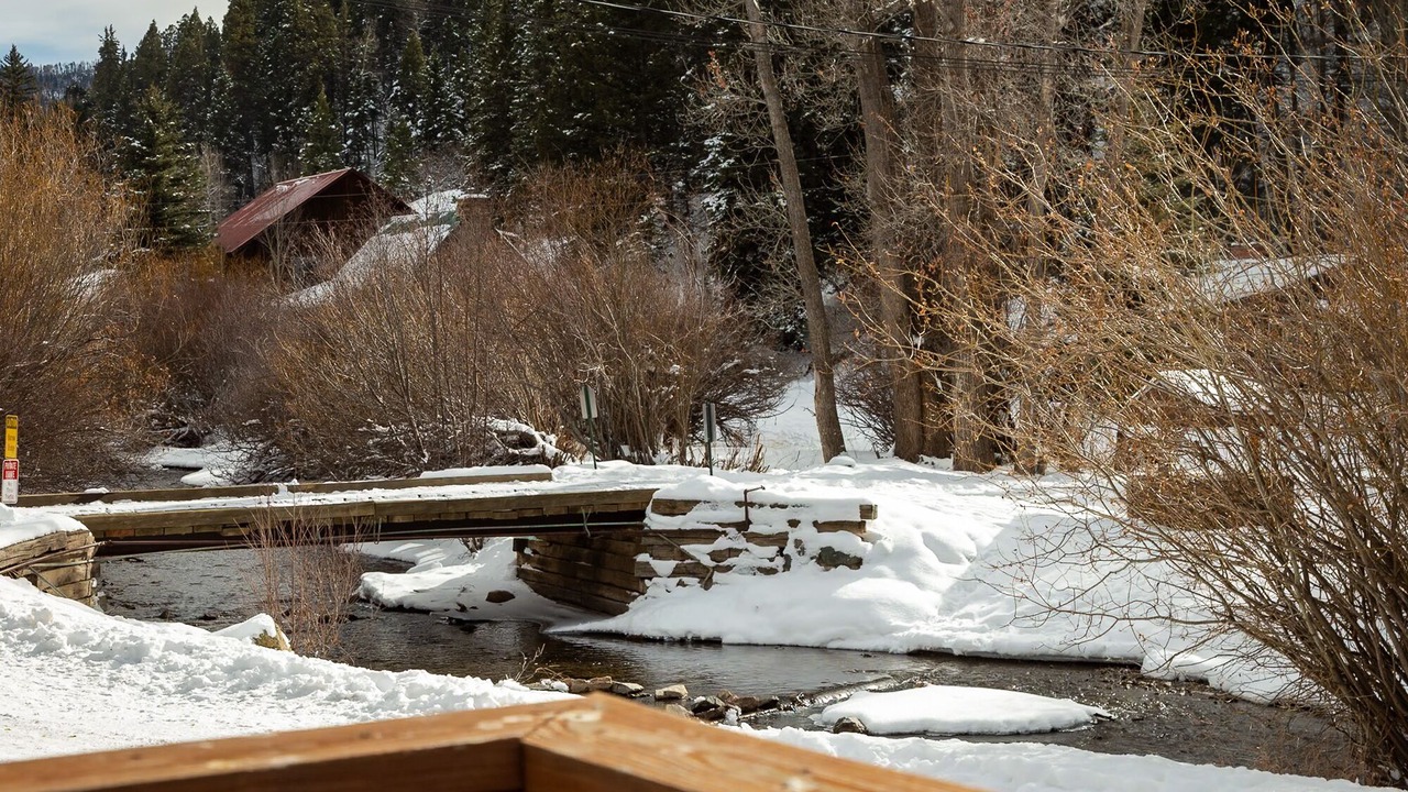 Photo of Others in Red River