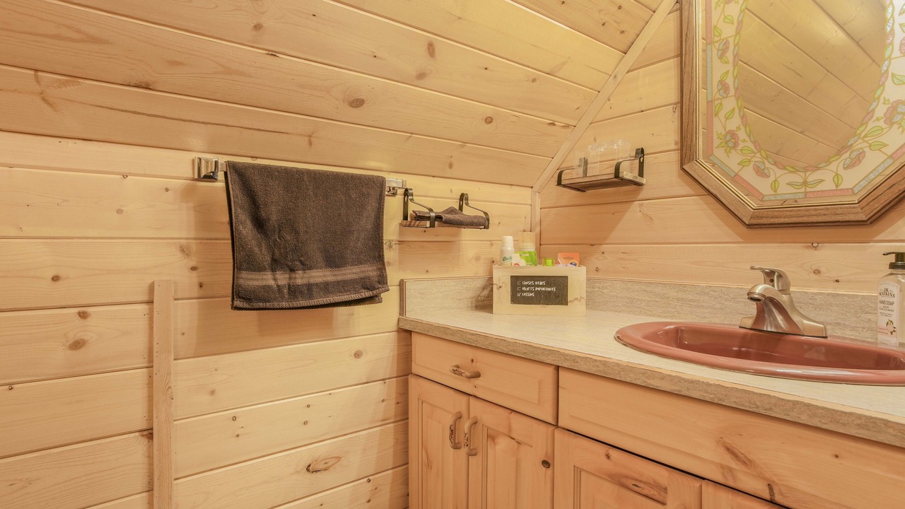Photo of Bathroom in Central Alberta