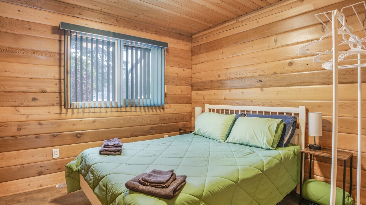Photo of Bedroom in Central Alberta