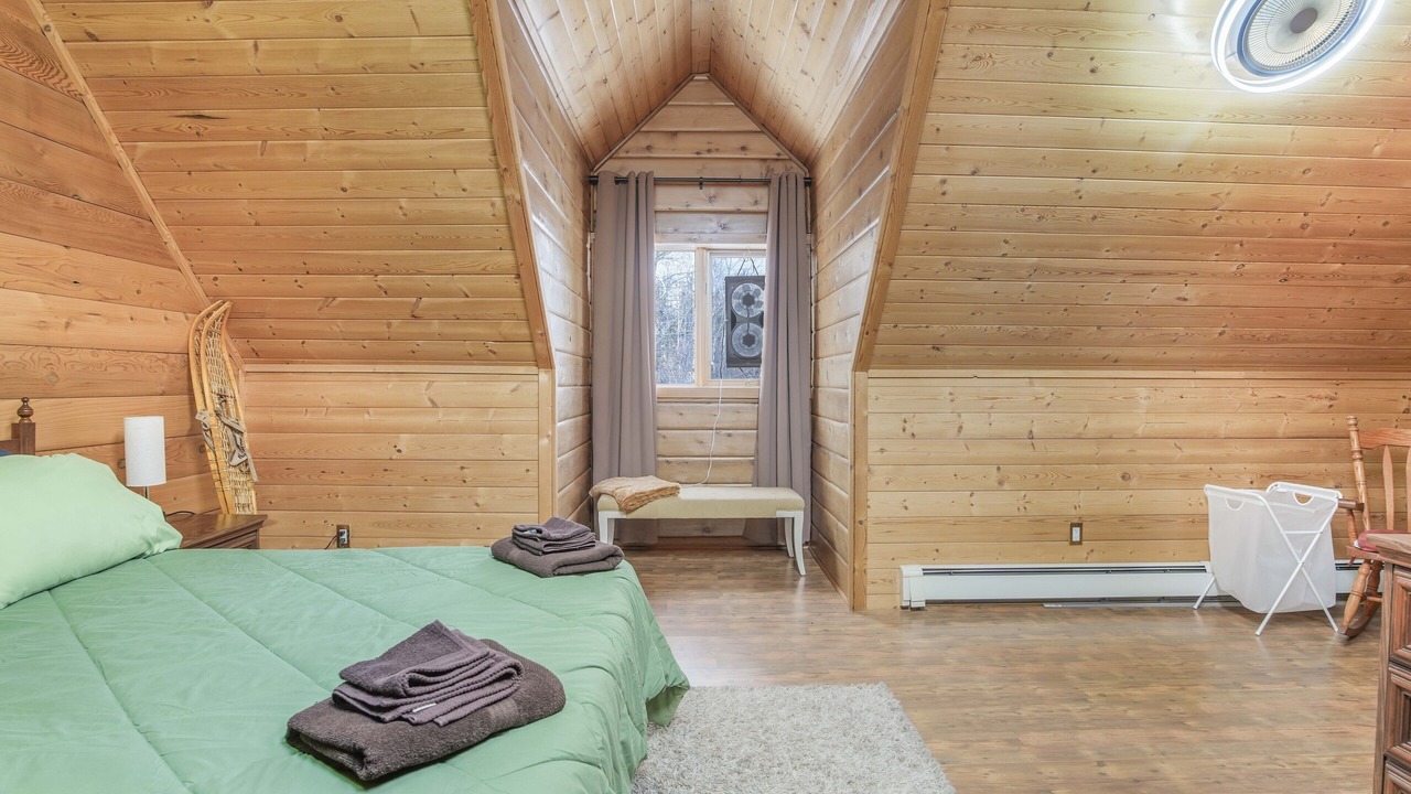Photo of Bedroom in Central Alberta