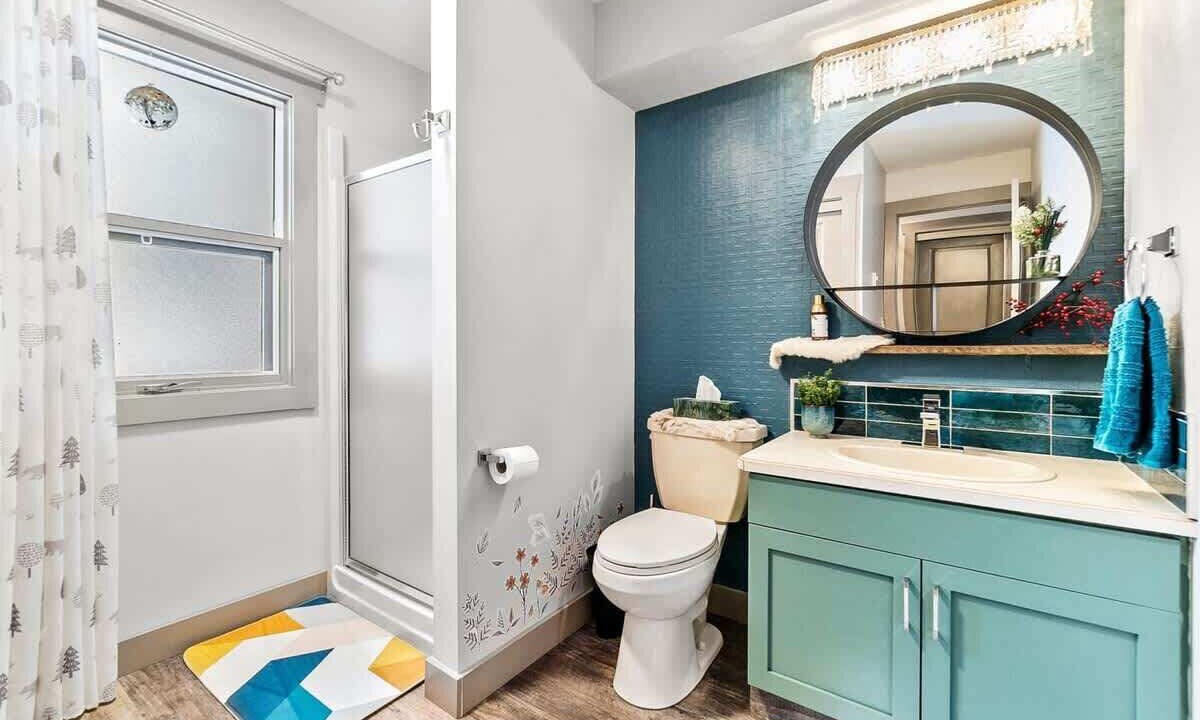Photo of Bathroom in Big White Ski Resort
