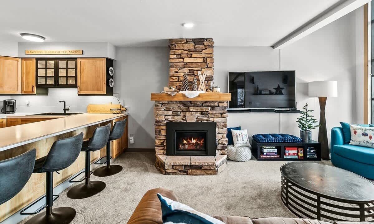 Photo of Livingroom in Big White Ski Resort