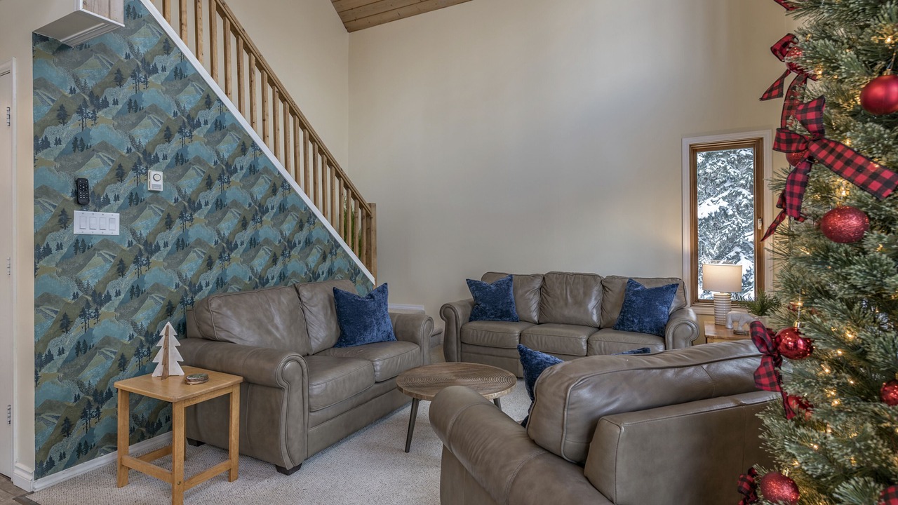 Photo of Livingroom in Silver Star Mountain