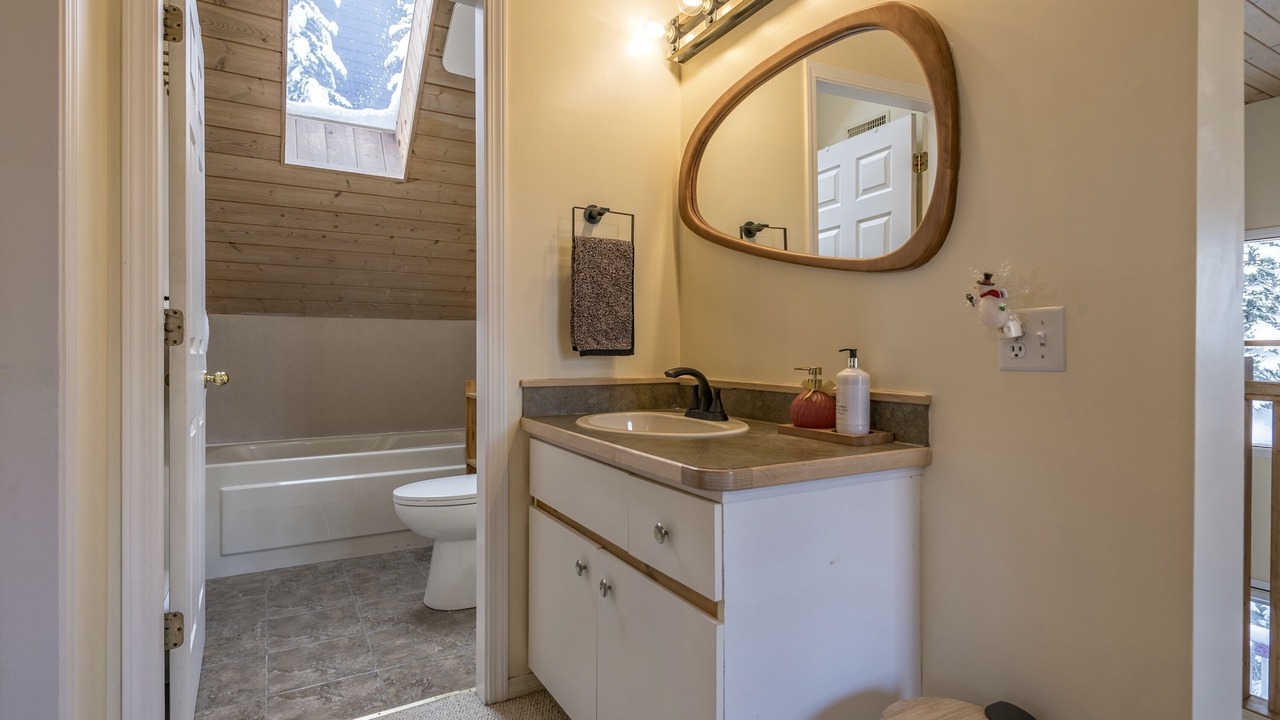 Photo of Bathroom in Silver Star Mountain