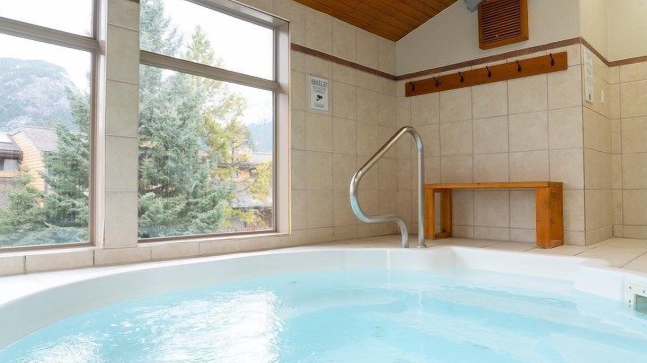 Photo of Others in Banff
