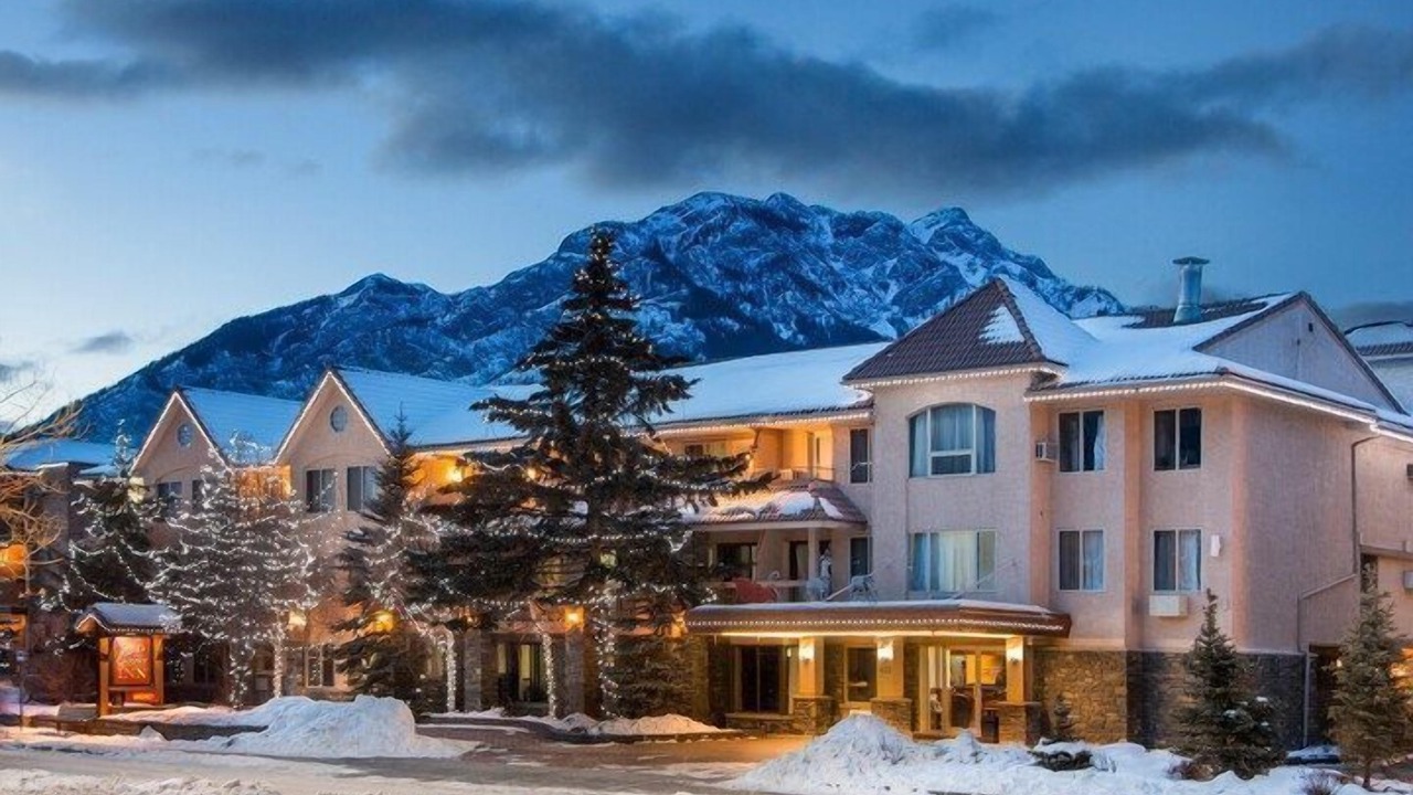 Photo of Others in Banff