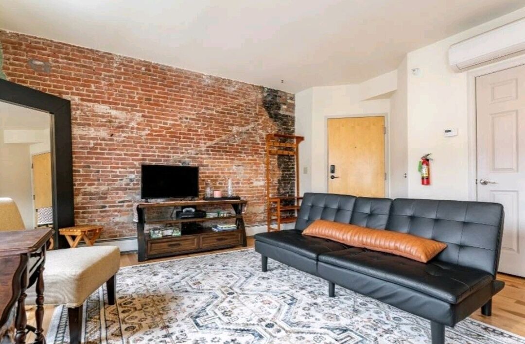 Photo of Livingroom in South End