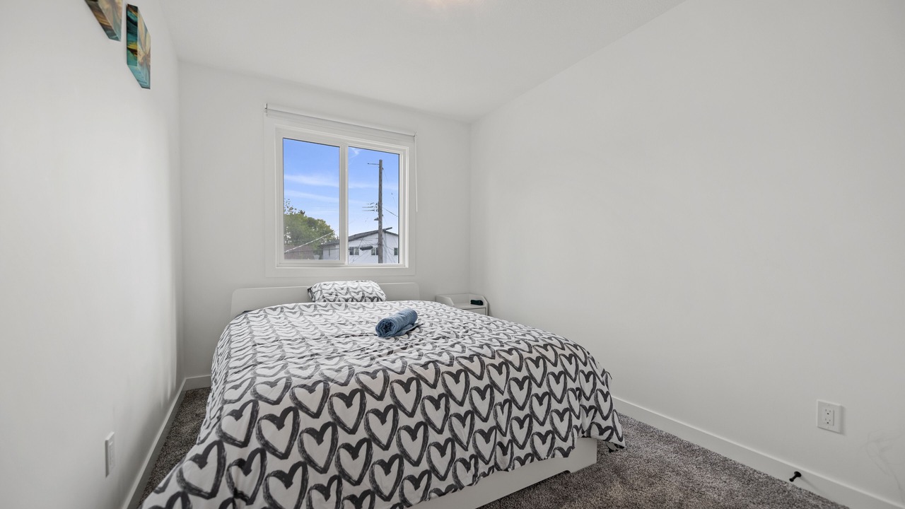 Photo of Bedroom in Whyte ave