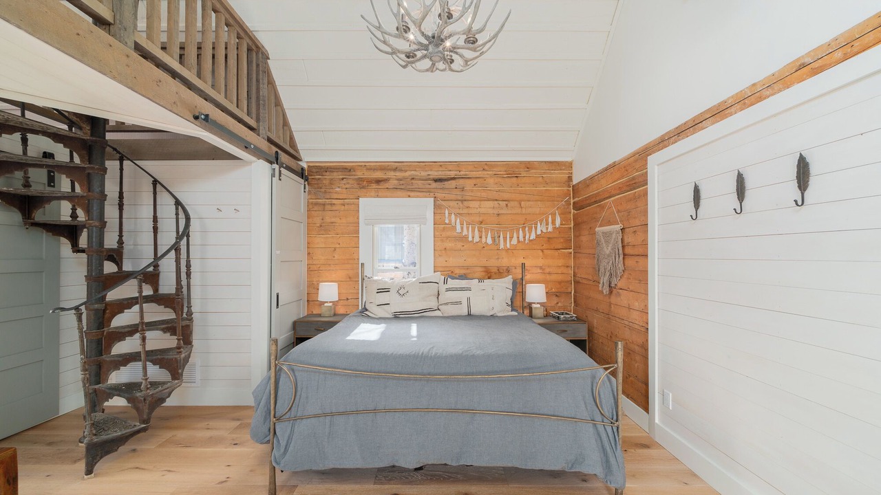 Photo of Bedroom in Crested Butte