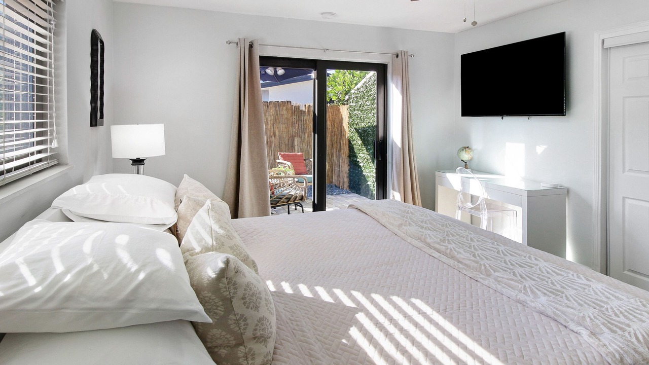 Photo of Bedroom in Pompano Beach