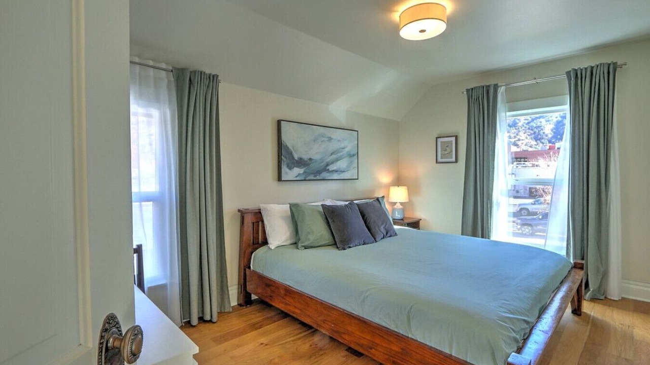 Photo of Bedroom in Glenwood Springs