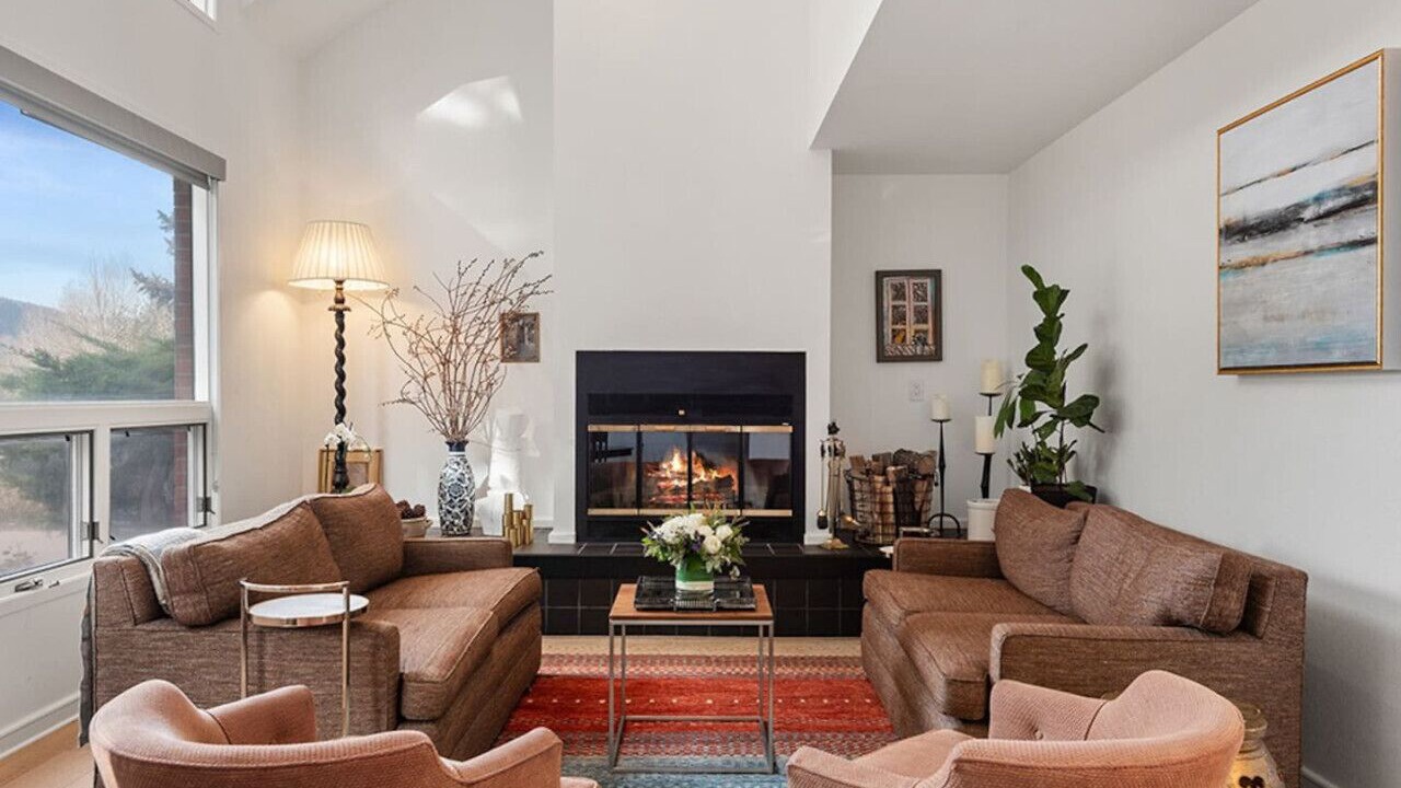 Photo of Livingroom in Basalt