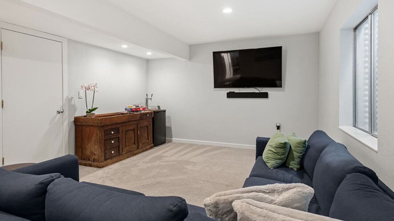 Photo of Bedroom in Basalt
