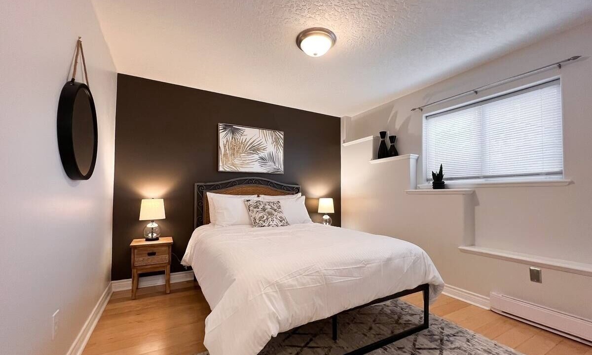 Photo of Bedroom in Colwood