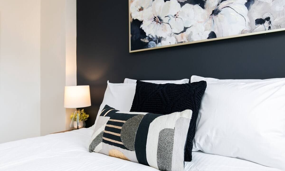 Photo of Bedroom in Colwood