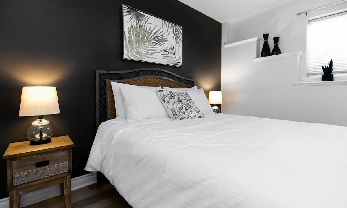 Photo of Bedroom in Colwood