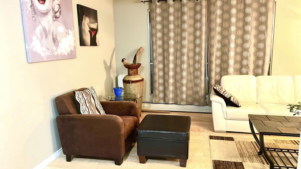Photo of Livingroom in Saskatoon Downtown
