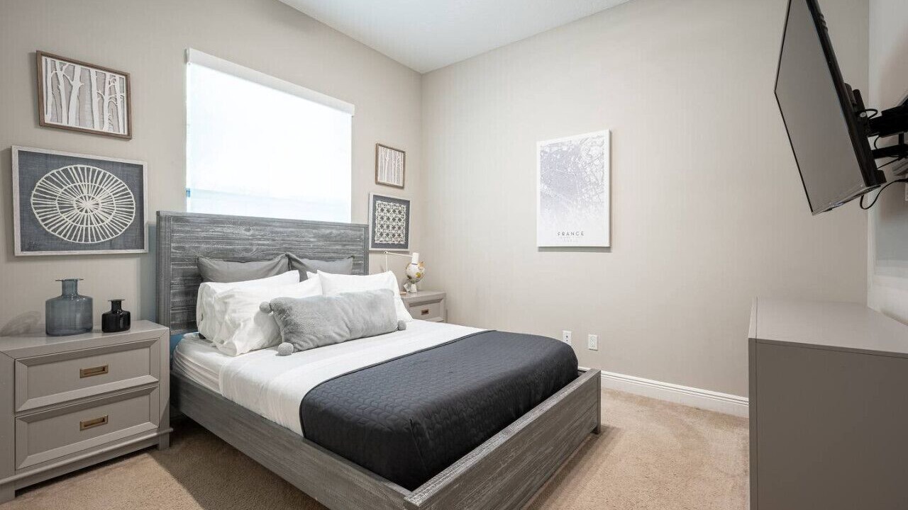 Photo of Bedroom in Parkland