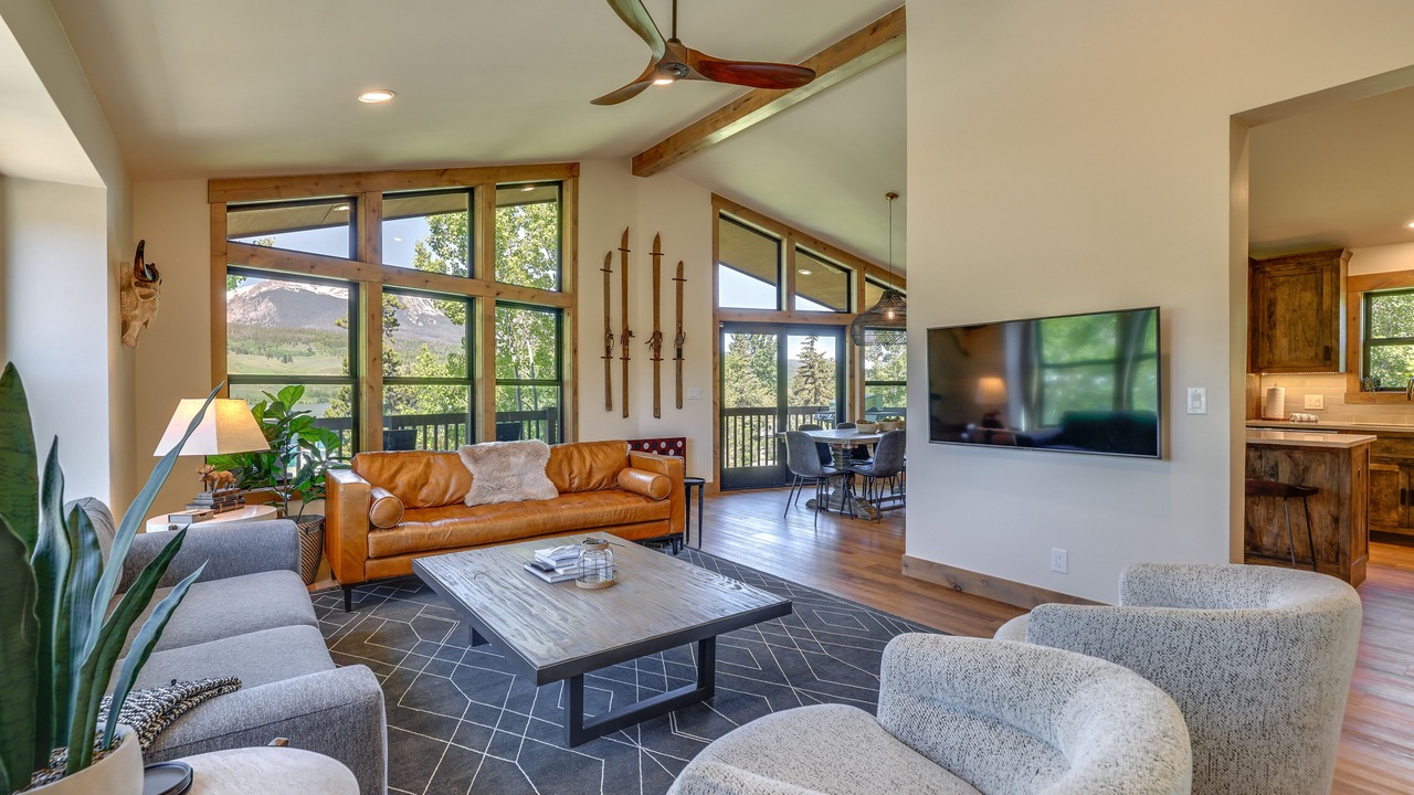 Photo of Livingroom in Silverthorne