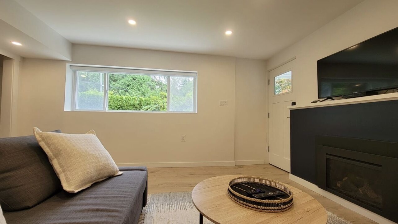 Photo of Livingroom in Lynn Valley