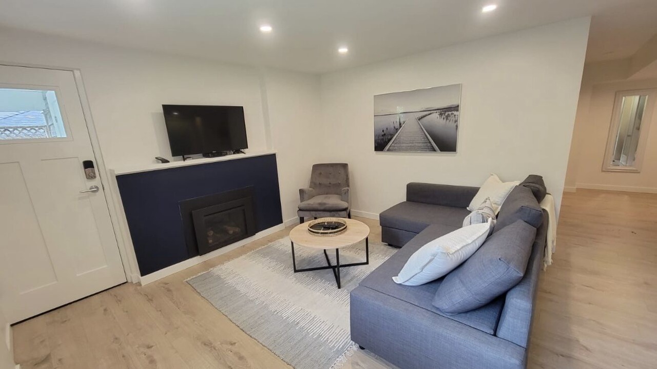 Photo of Livingroom in Lynn Valley