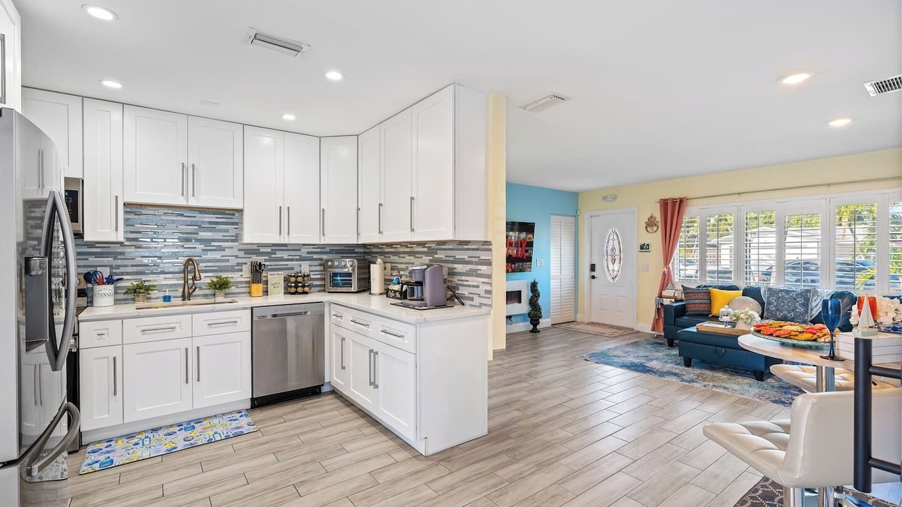 Photo of Kitchen in Golfview Harbor