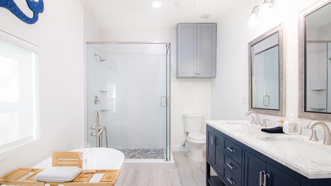 Photo of Bathroom in Juno Beach