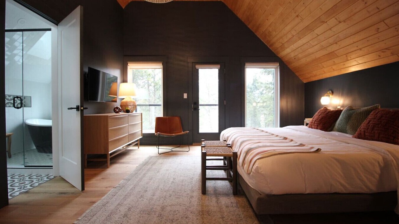 Photo of Bedroom in East Kootenay