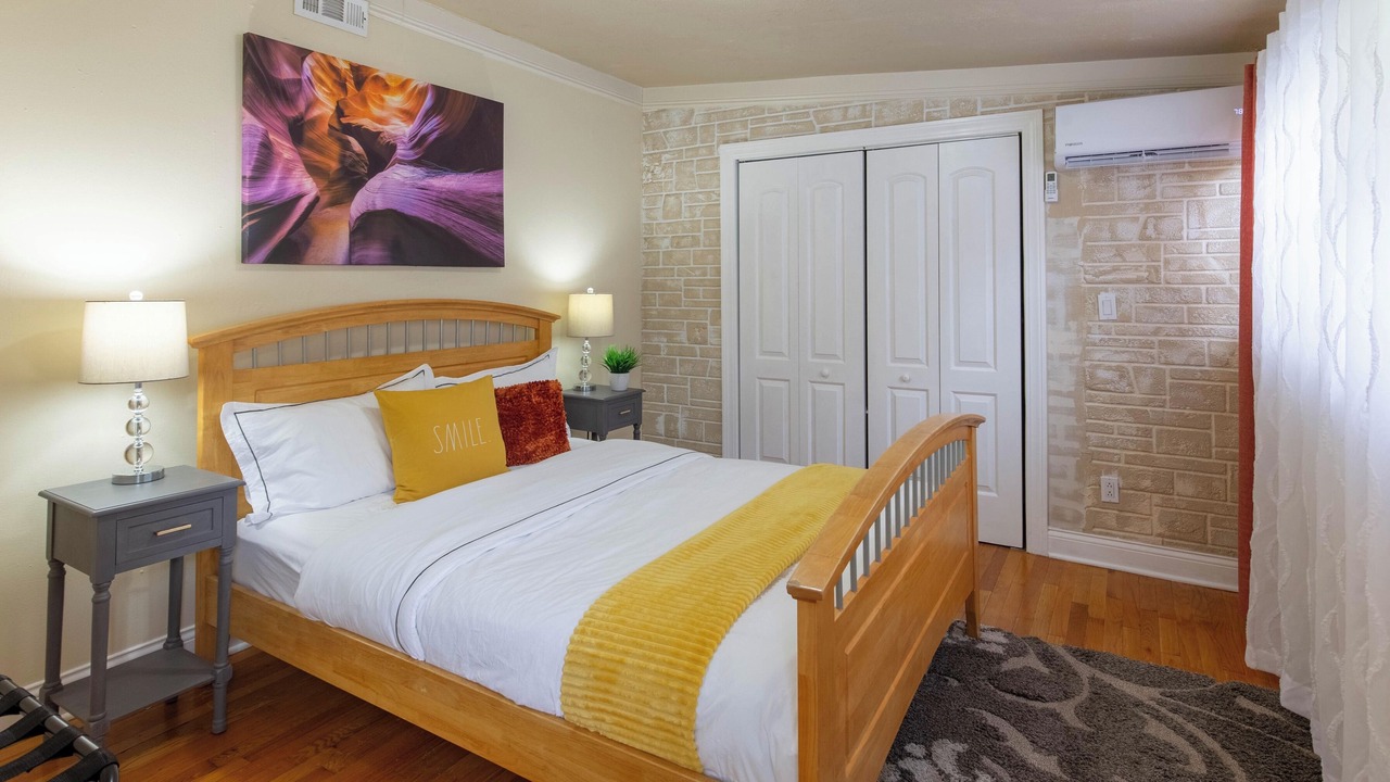 Photo of Bedroom in Greenacres