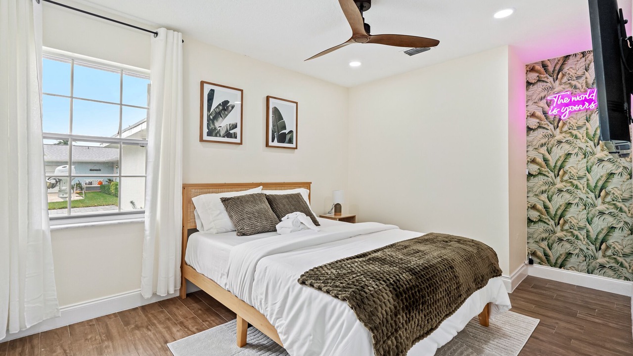 Photo of Bedroom in Lake Worth
