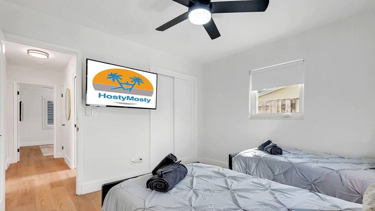 Photo of Bedroom in Harbor Village