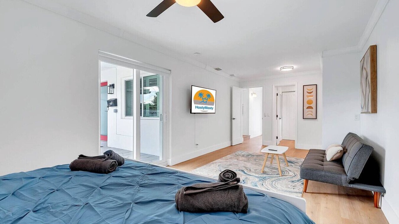 Photo of Bedroom in Harbor Village