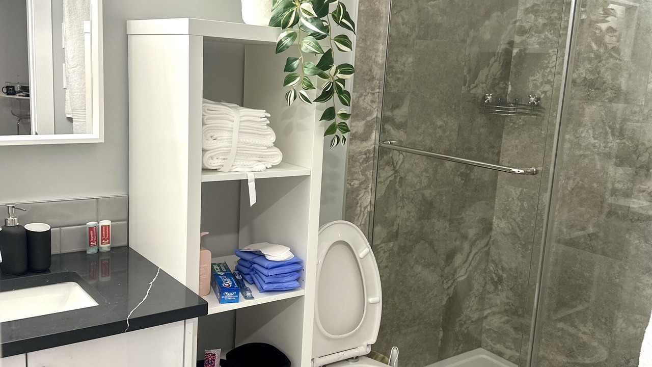 Photo of Bathroom in Leduc