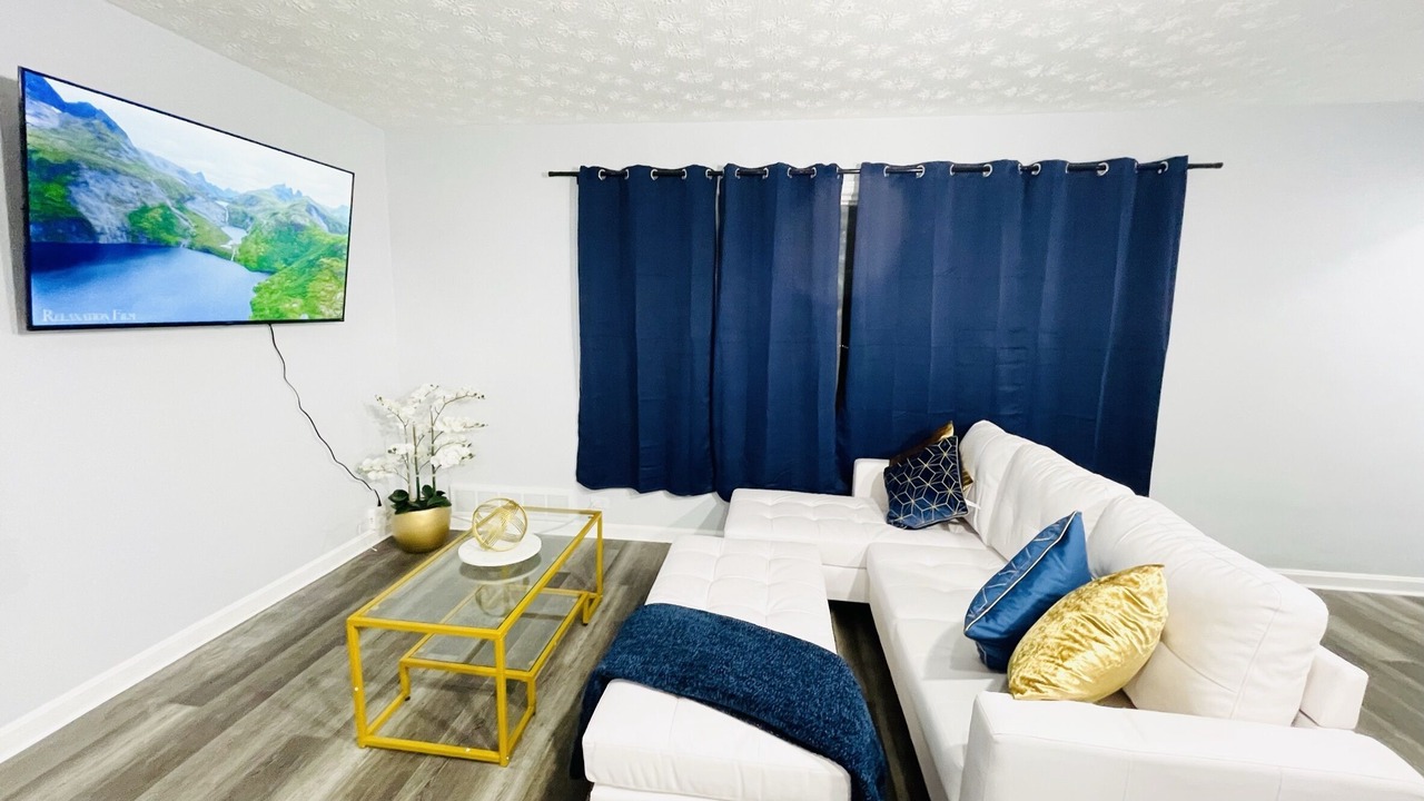 Photo of Livingroom in Maple Heights