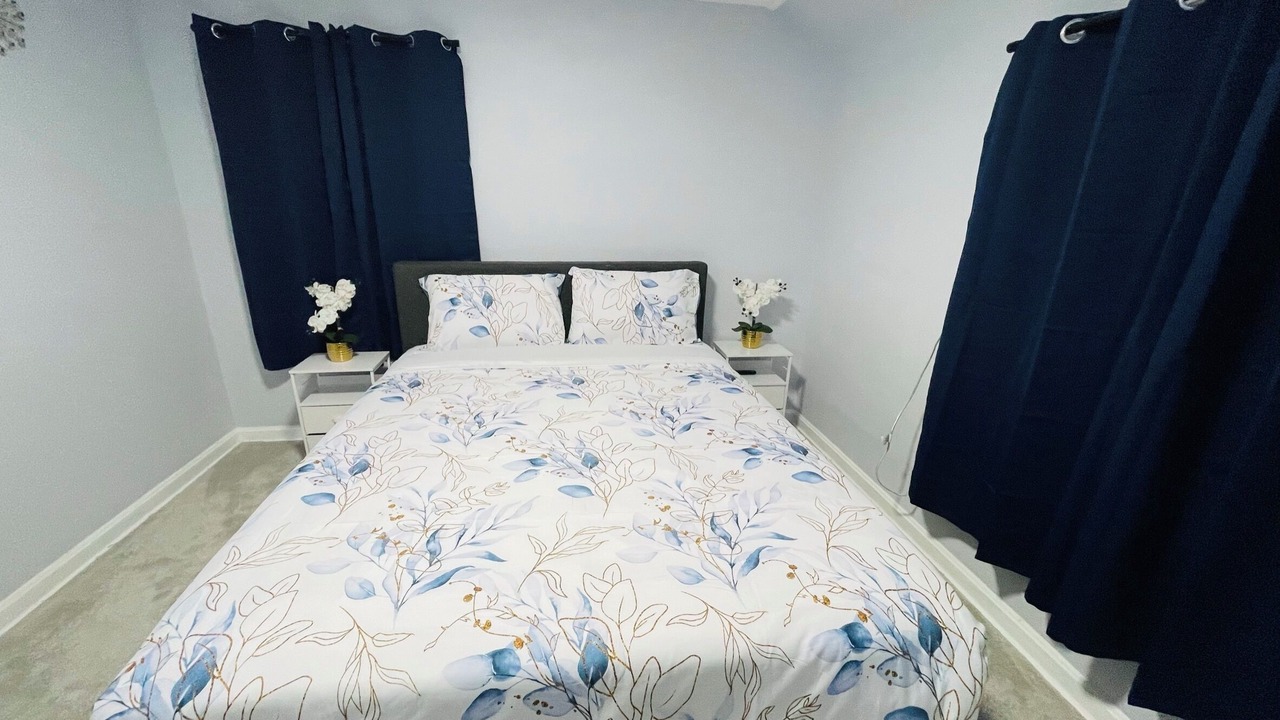 Photo of Bedroom in Maple Heights