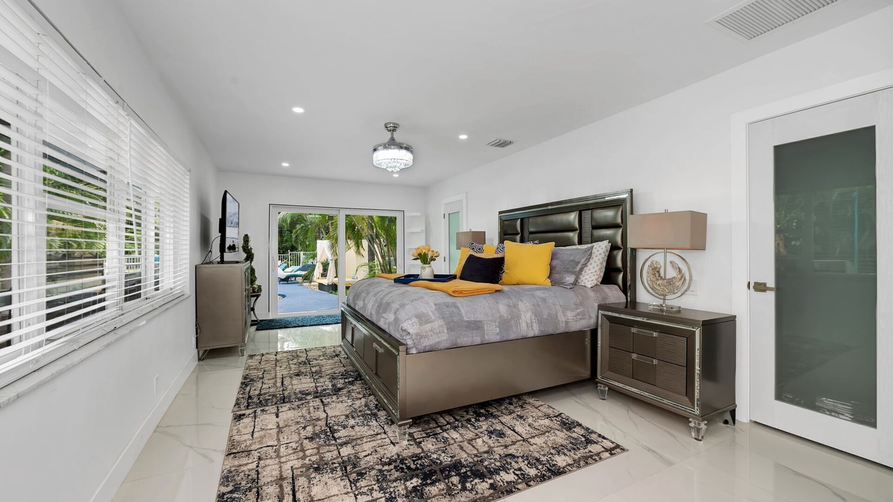 Photo of Bedroom in Deerfield Beach