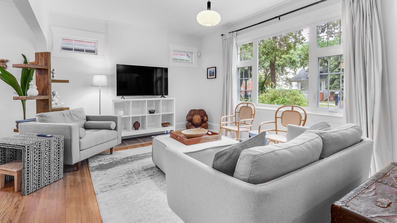 Photo of Livingroom in Downtown Edmonton