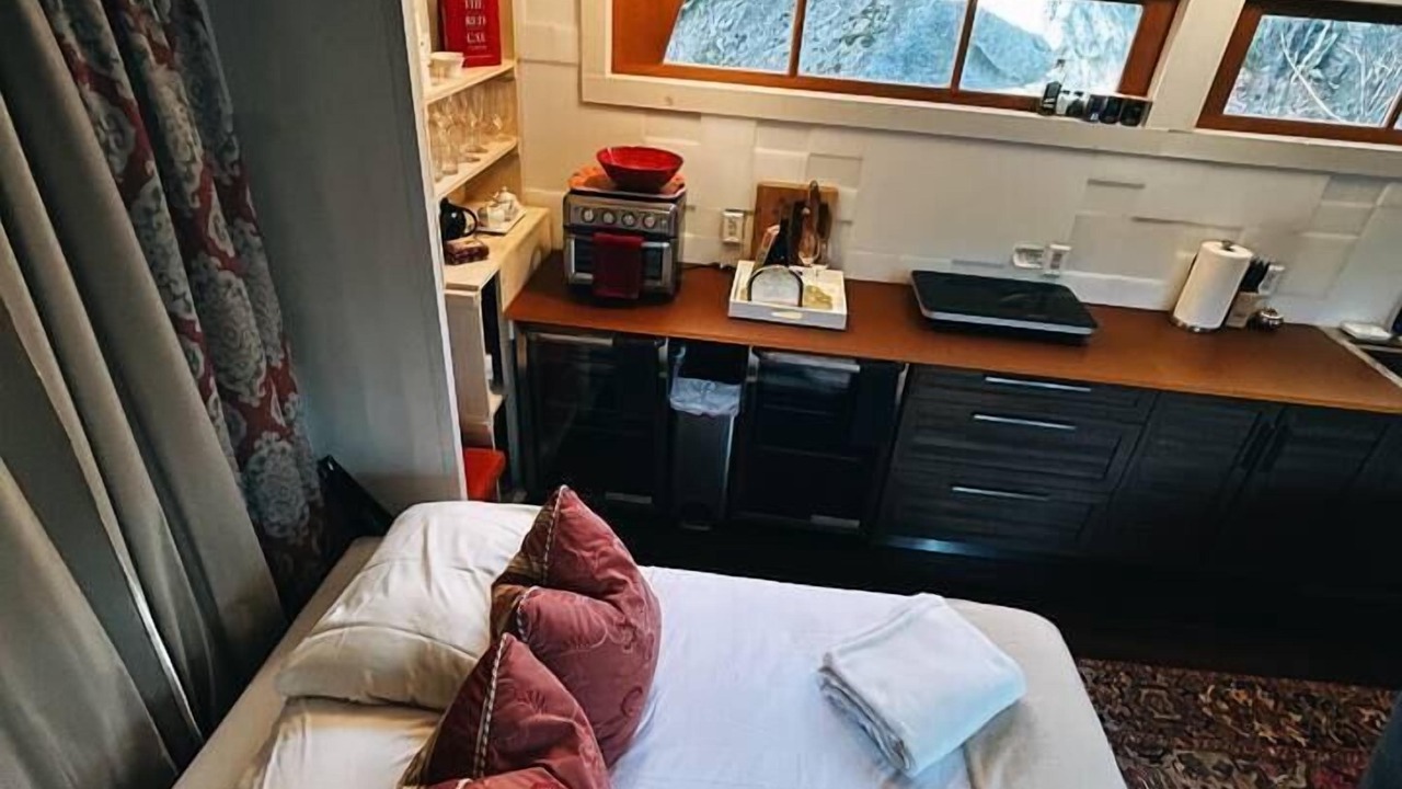 Photo of Bedroom in Whitefield