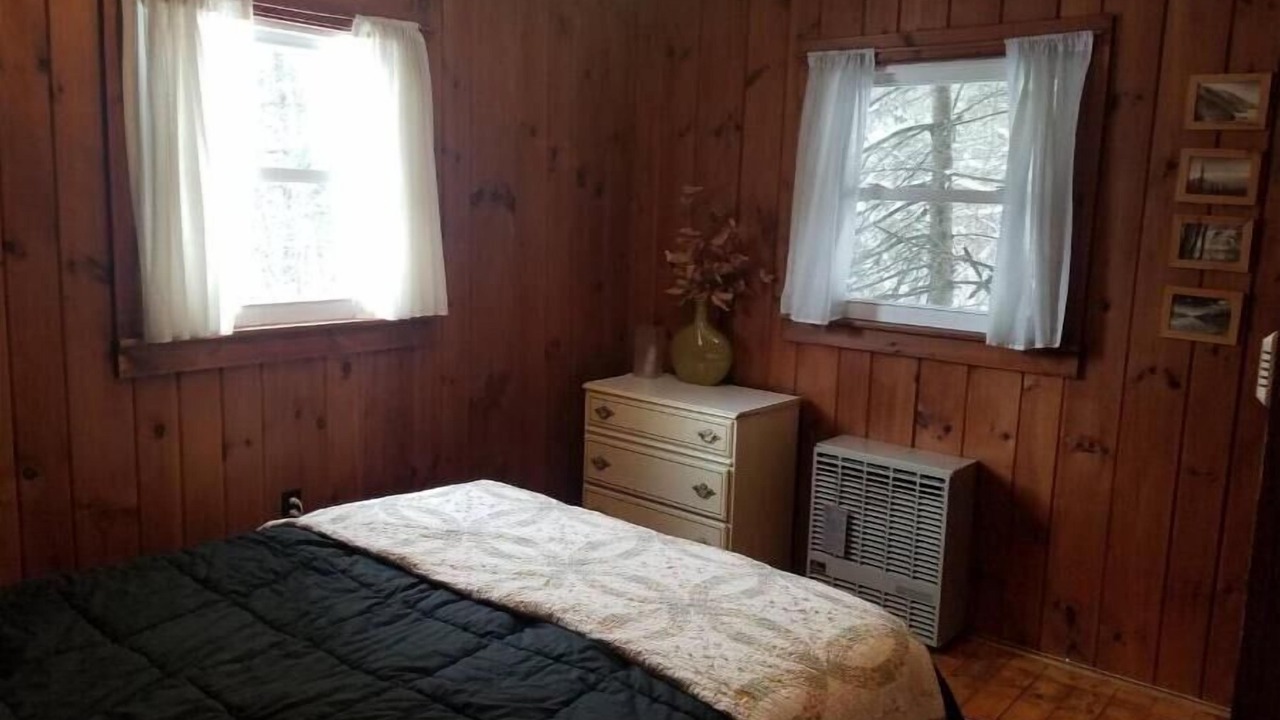 Photo of Bedroom in Johnsburg