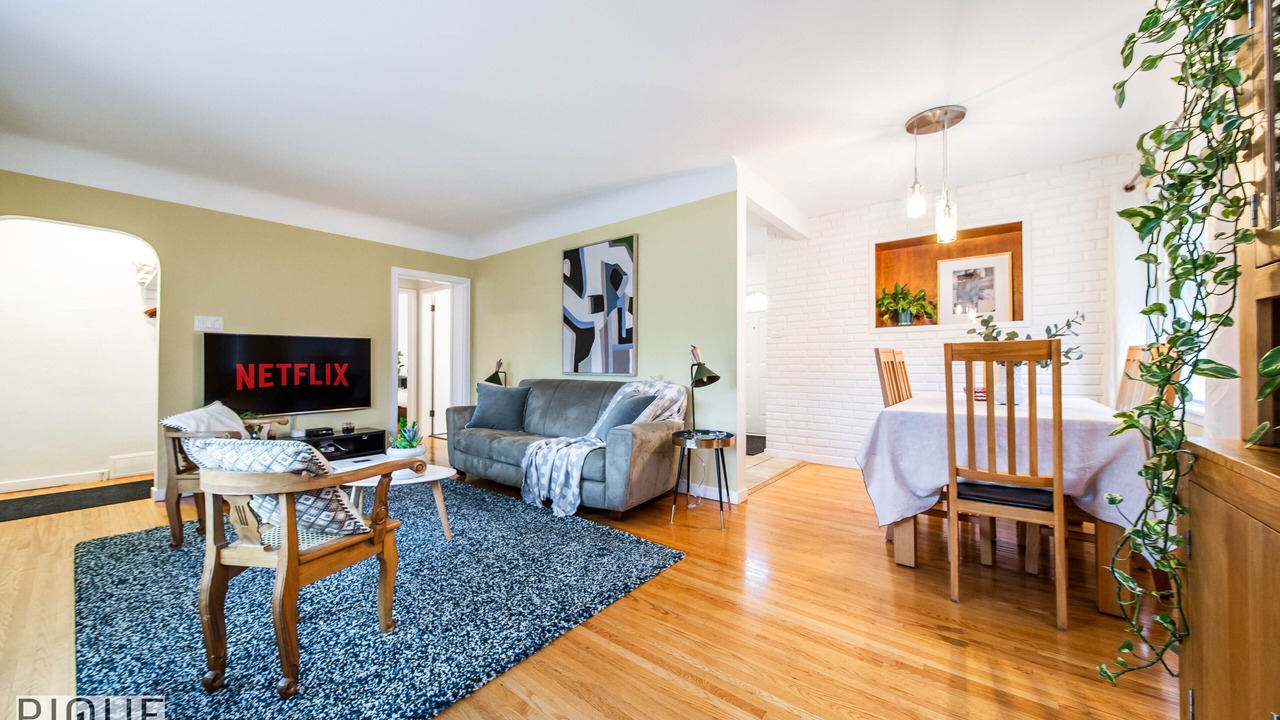 Photo of Livingroom in Southwest Edmonton