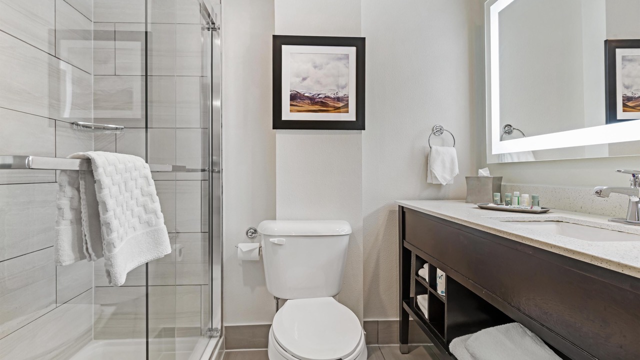 Photo of Bathroom in Montbello