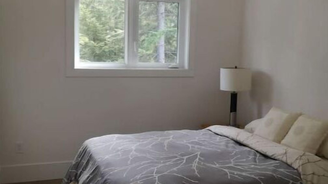 Photo of Bedroom in Hemlock Valley
