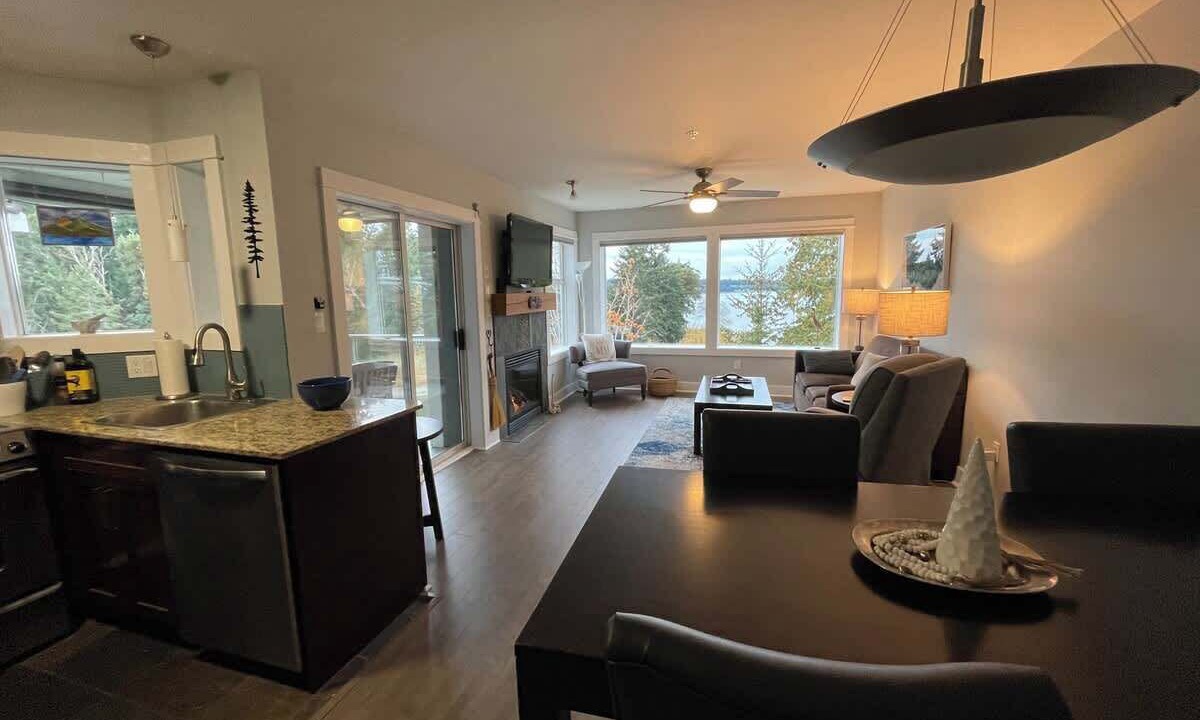 Photo of Livingroom in Regional District of Nanaimo